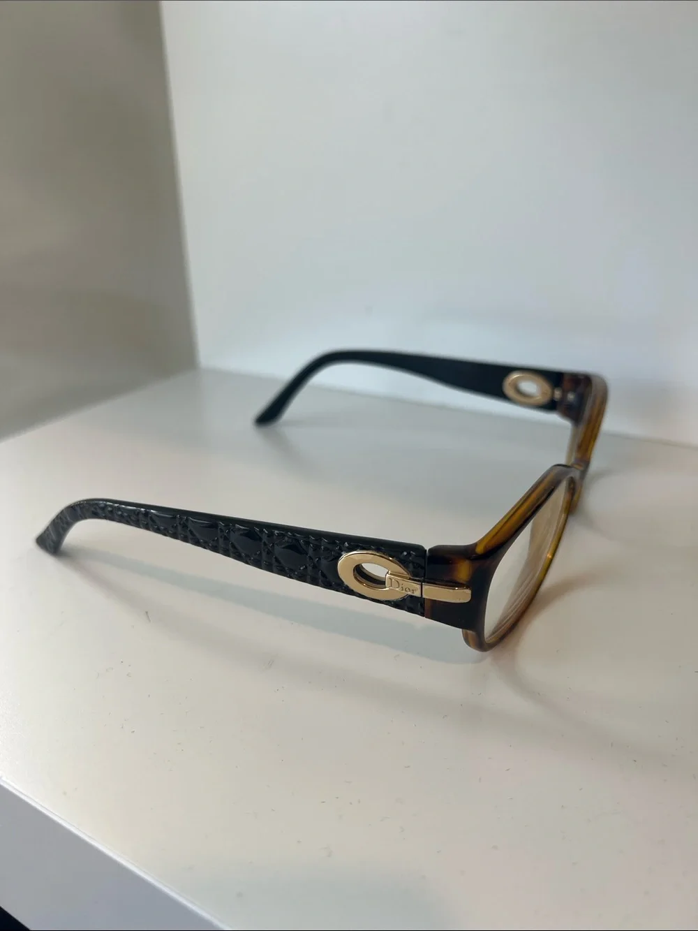 Dior vintage Women’s Tortoiseshell Oval Glasses - Brown/Black